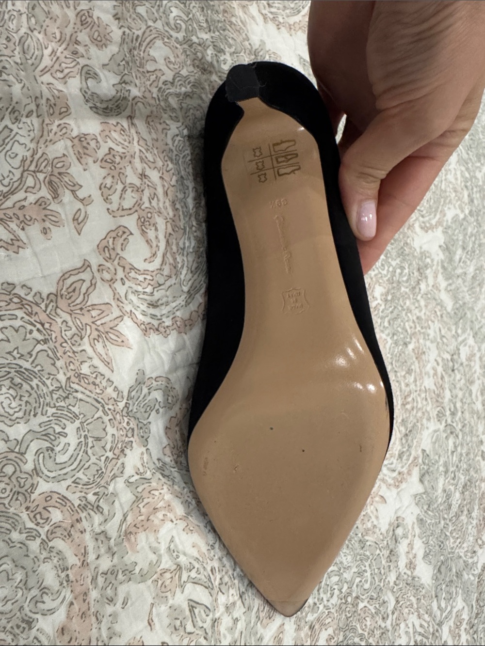 Gianvito Rossi Black Pointed Toe Pumps - Picture 9 of 12